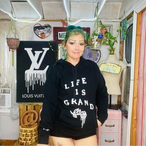 Black 'Life is Grand' G Easy Trendy Cozy Unisex Hoodie Size Medium